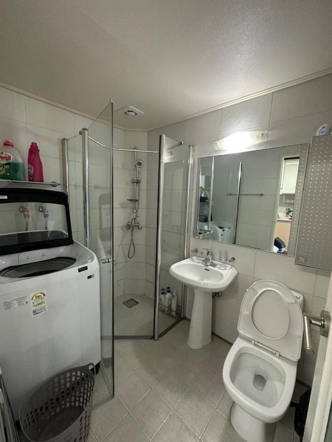 Apartamento Hongdae Guesthouse2 1min From Hongik Uni Station Exit #1