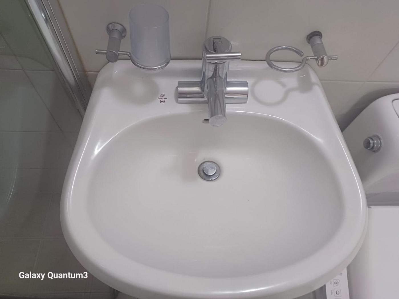 Hongdae Guesthouse2 1min From Hongik Uni Station Exit #1 Apartamento