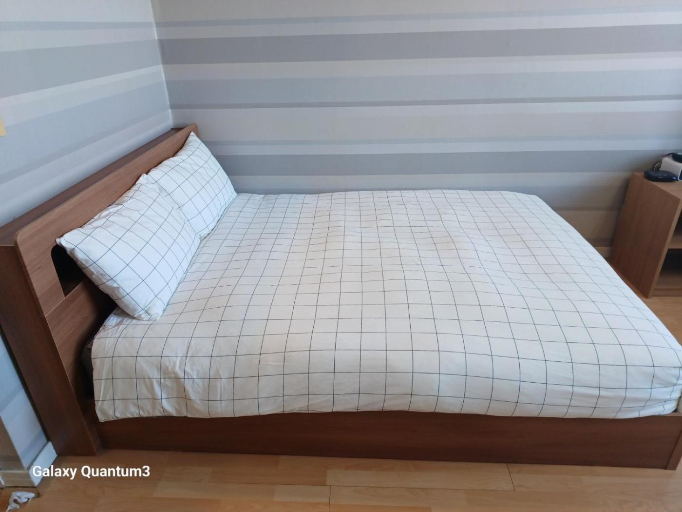 Hongdae Guesthouse2 1min From Hongik Uni Station Exit #1 Apartamento *