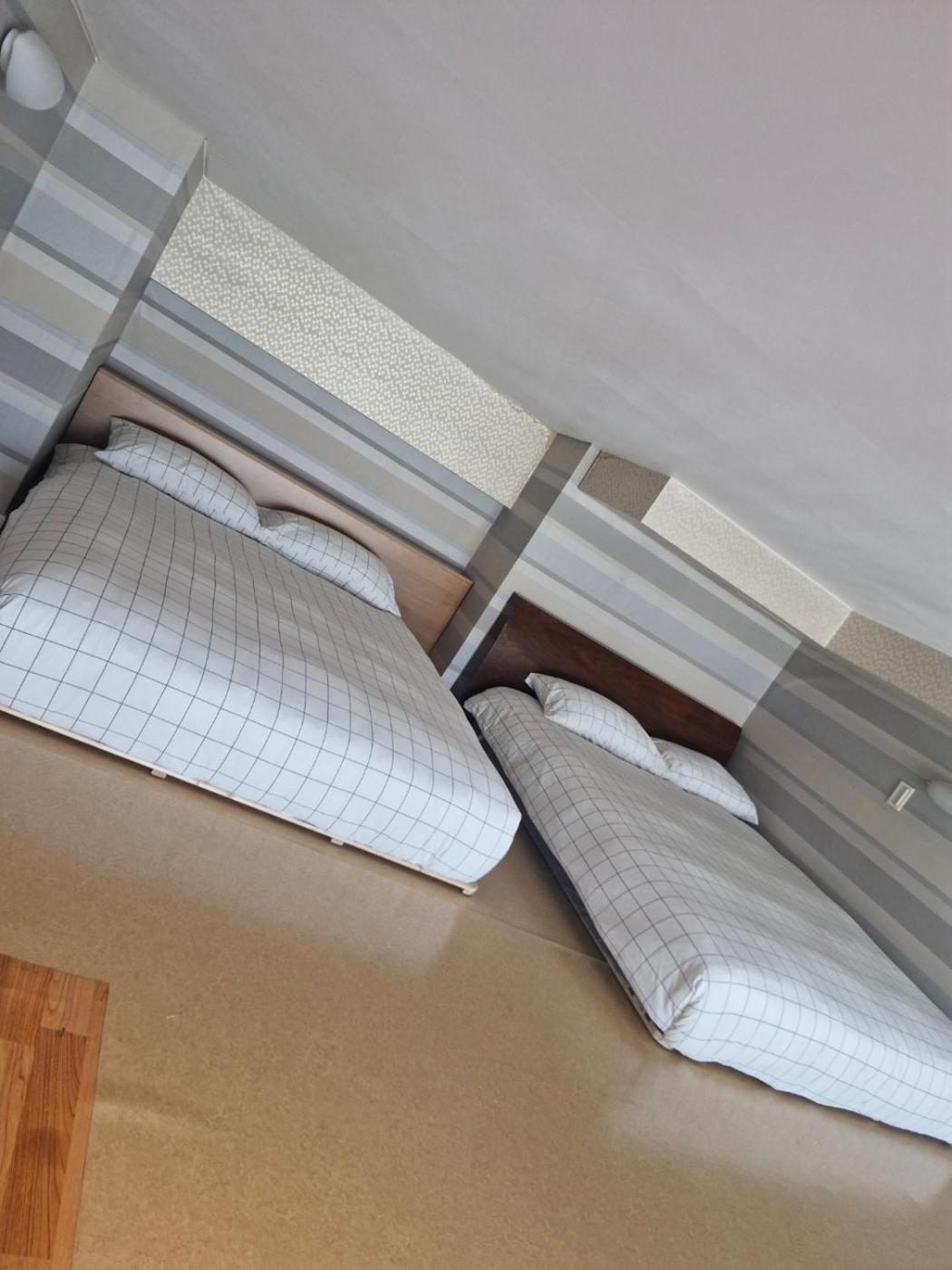 Hongdae Guesthouse2 1min From Hongik Uni Station Exit #1 Apartamento